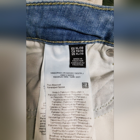 Vero Moda Skinny Destroyed Jeans - Picture 7 of 11